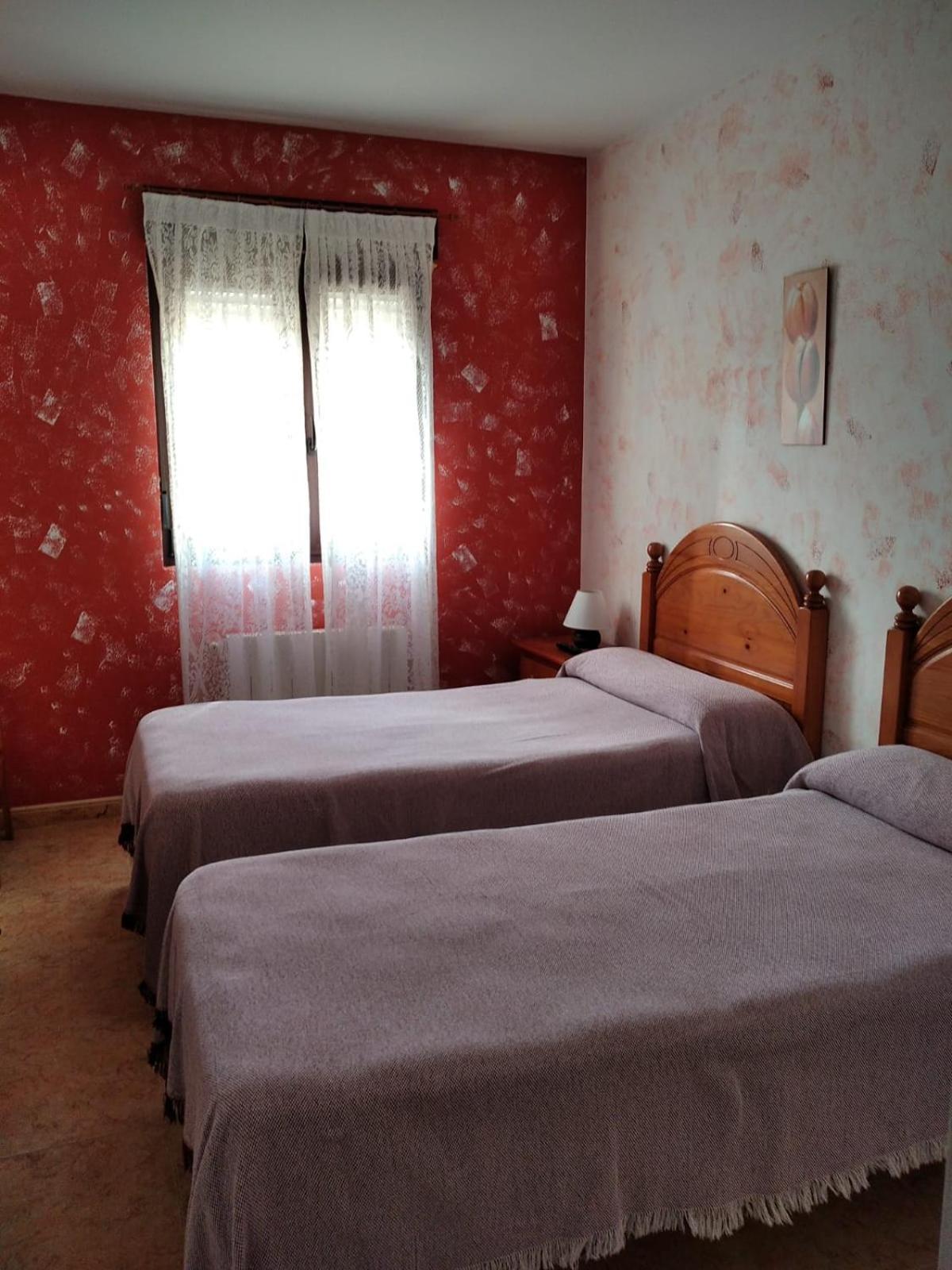 Pension Vega De Pas โกมิญาส ภายนอก รูปภาพ